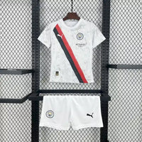 Ensemble enfant Manchester City FC 2025/2026 – Ensemble Extérieur Enfant (Maillot + Short)
