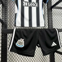 Ensemble Enfant Newcastle United 2025/2026 – Ensemble Domicile Enfant