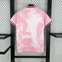 Maillot  Real Madrid 2025/26 Editions Spécial Rose et Blanc- Manches courtes