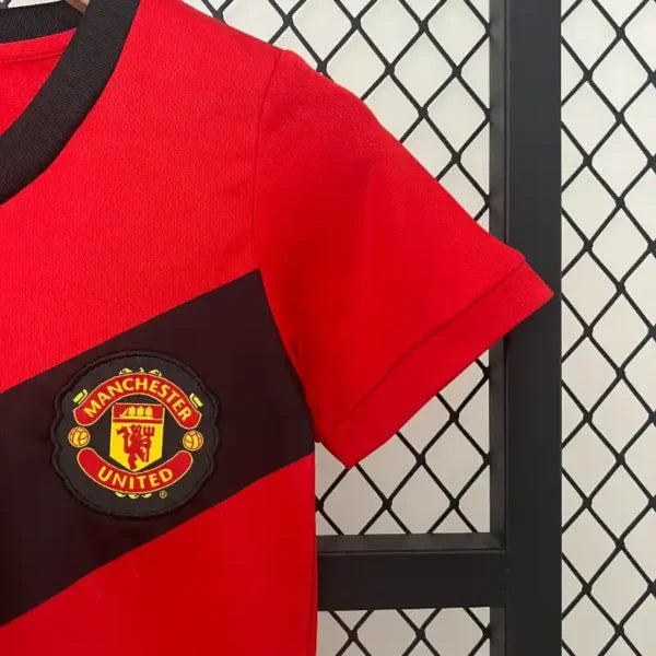 Ensemble enfant Manchester United 2009/2010 – Ensemble Domicile Enfant (Rétro)