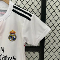 Ensemble Enfant Real Madrid Rétro 2014/2015 – Domicile Blanc Violet