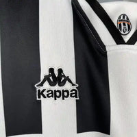 🖤⚪ Maillot Juventus 1996/97 – Rétro -Domicile