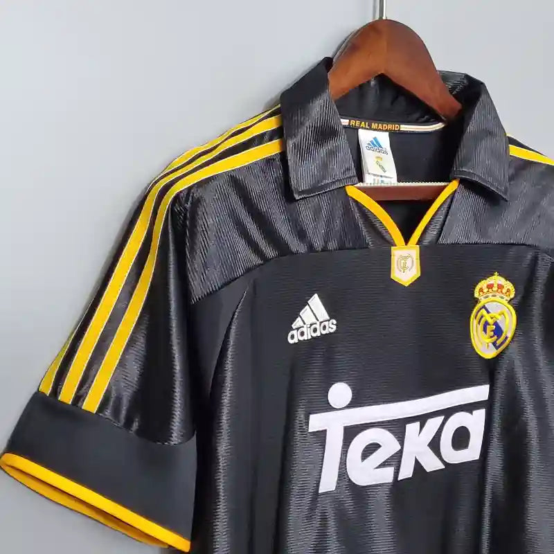 Maillot Real Madrid Rétro Homme 1998/1999 – Extérieur Noir/ Or