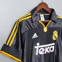 Maillot Real Madrid Rétro Homme 1998/1999 – Extérieur Noir/ Or