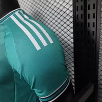 Maillots Liverpool FC 2025/2026 – Maillot Third Homme (Bleu Turquoise)
