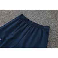 Ensemble Homme Atlético de Madrid 2024/2025 – Haut Rose & Jogging Bleu Foncé