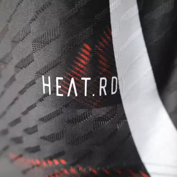 Maillot Manchester United 2025/2026 – Édition Spéciale Homme (Noir avec Nuances Rouges)